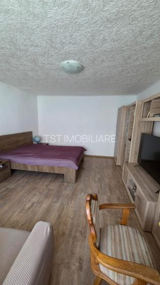 Casa de vanzare cu 3 camere - Zona Soarelui - 10