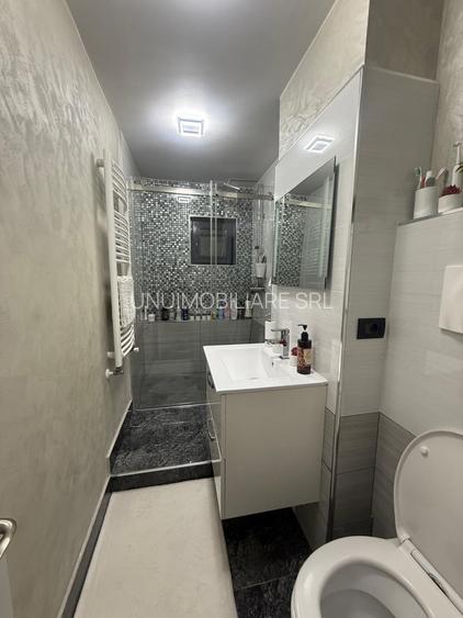 Apartament 3 camere complet renovat • Parter • Zona Comisia  Centrala - 7