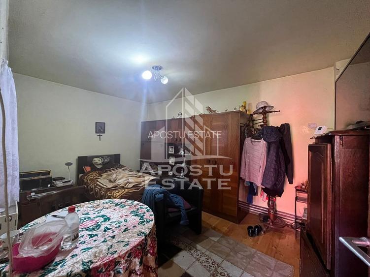 Casa cu 4 camere si teren de 2698 mp in zona Freidorf, Comision 0 - 4