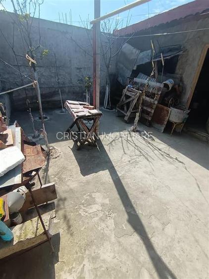 Casa Chercea, doua corpuri cladire, 3 camere, suprafata 256 mp - 10