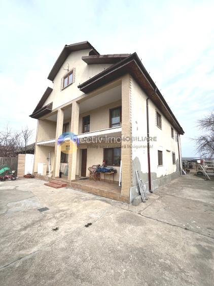 VILA  DUMBRAVA ROSIE  langa orasul PIATRA NEAMT - 2