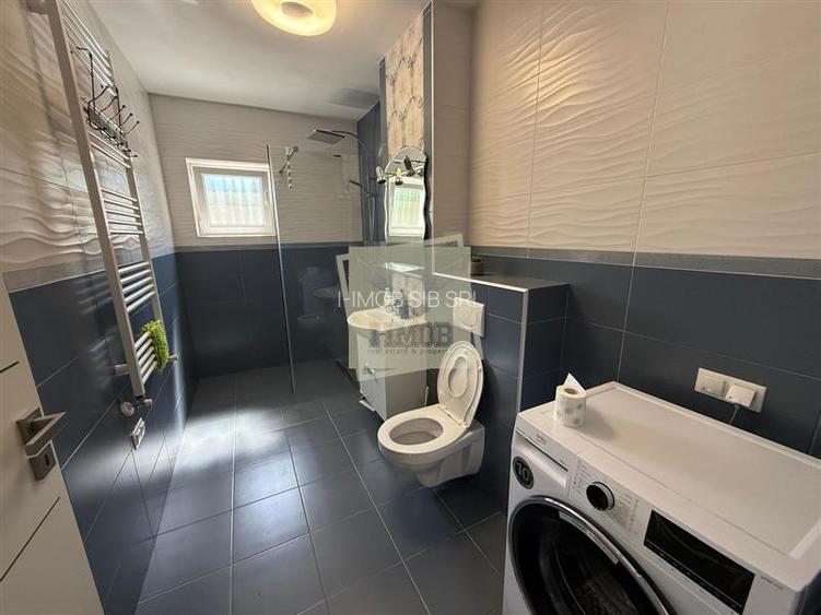 Apartament modern cu 3 camere terasa si 2 parcari in zona Centrala - 9