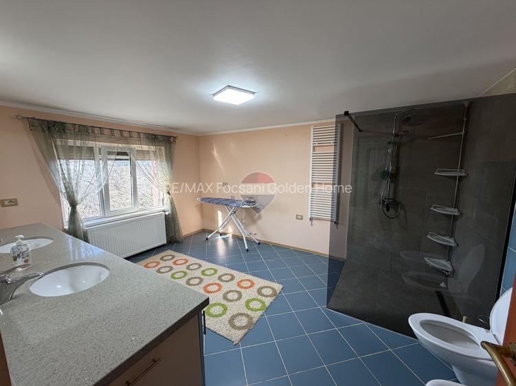 Apartament 3 camere 99 mp Longinescu