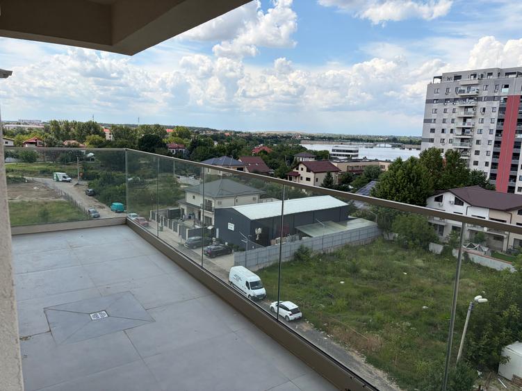 Apartament 3 camere,2 bai,centrala proprie,mutare imediata,TVA inclus in pret!