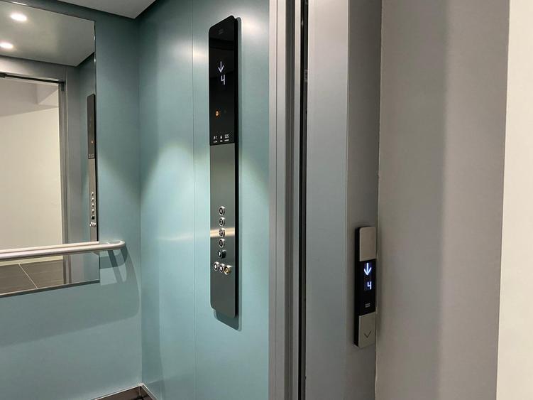 Apartament Nou 3 Cam | 77 mp | 3 balcoane | Încălzire pardoseala | AC