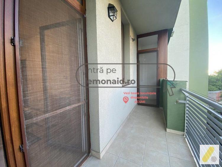 Apartament 2 camere + loc de parcare acoperit - str. Martir Paris Janos