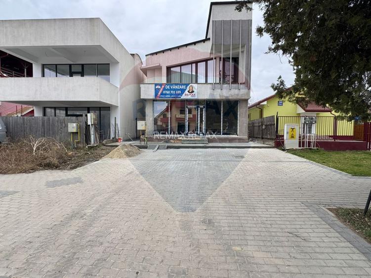 Casă / Vilă cu 6 camere de vânzare în zona Central - 15