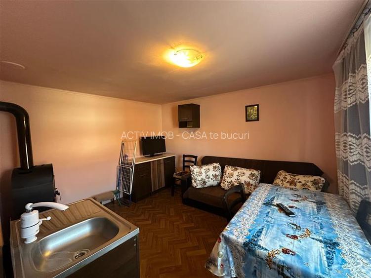 Casa Solida, pentru Familie extinsa,  cu Gradina si Teren, Doclin - 13