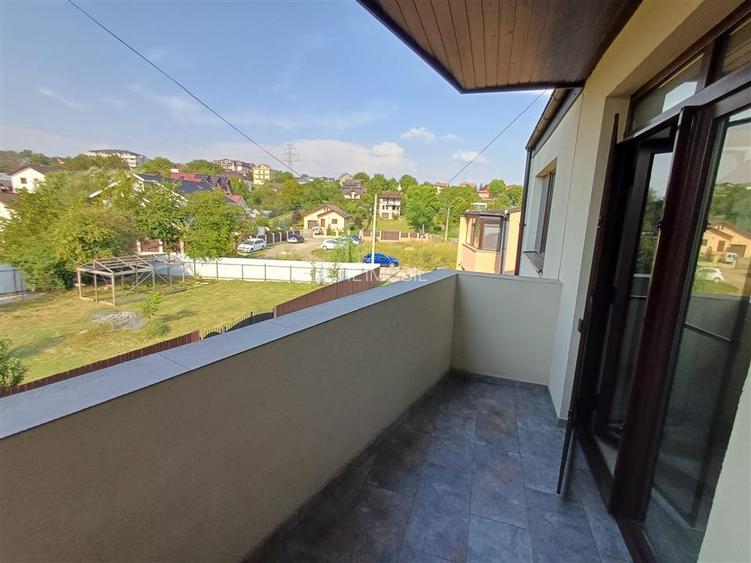 Casă 4 camere, 2 Locuri de parcare-Zona Valea Adanca- 830 euro - 15