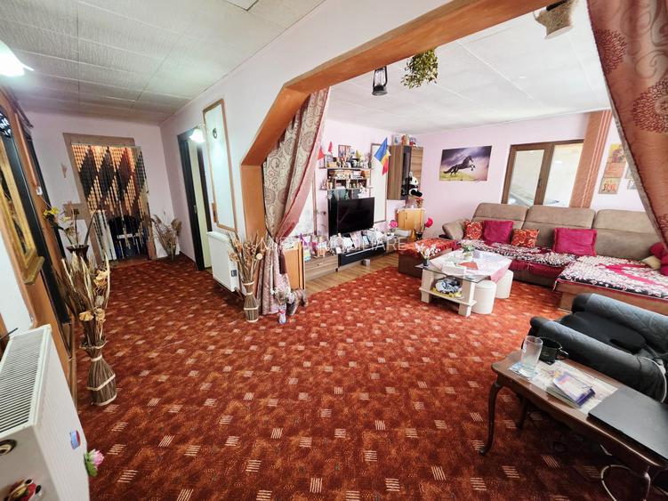 Casă 4 camere, 685 mp teren, renovată 2011 – Mănești, Zalhanaua - 20