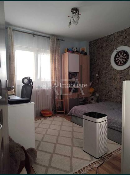 4 camere decomandat | 85 mp | Renovat complet | Etaj 3 | Mărgeanului - Bârcă - 6