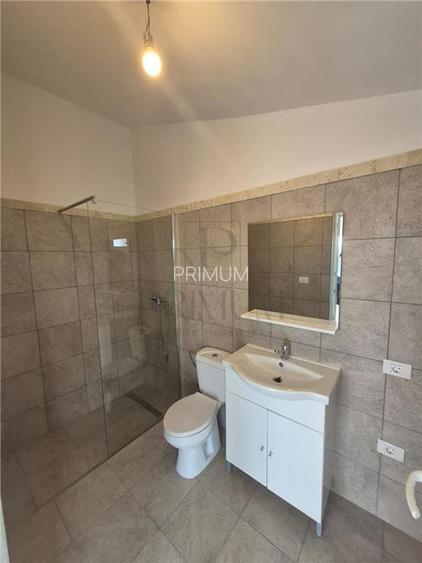 Duplex pe parter - 3 dormitoare - zona foarte buna - gata de mutat - 17