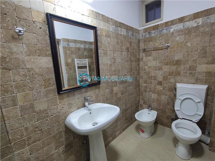 Royal Imobiliare - Inchiriere spatiu de birouri zona ultracentrala - 22