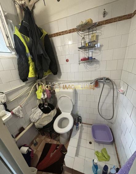 Garsoniera de vanzare | Titan | Metrou | mobilat | cf 2 - 4