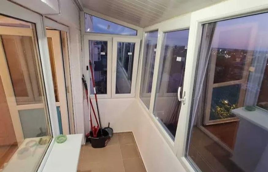 Berceni,bl.reabilitat,DECOMANDAT,mobilat,utilat complet,balcon,gresie,parchet.