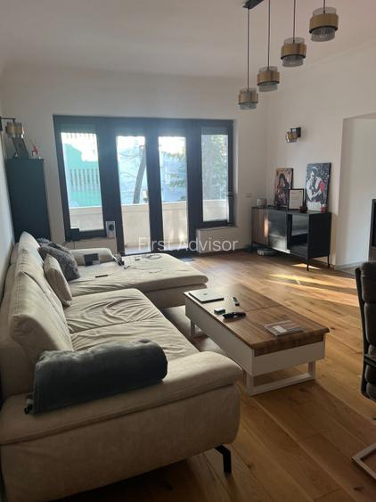 Apartament 3 camere lux, complet renovat, 105 mp, 3 balcoane –Strad - 2