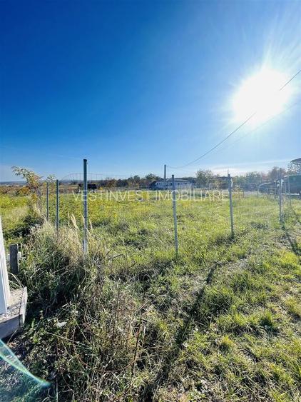 Teren intravilan de vanzare cu dublu front Cetariu - 4