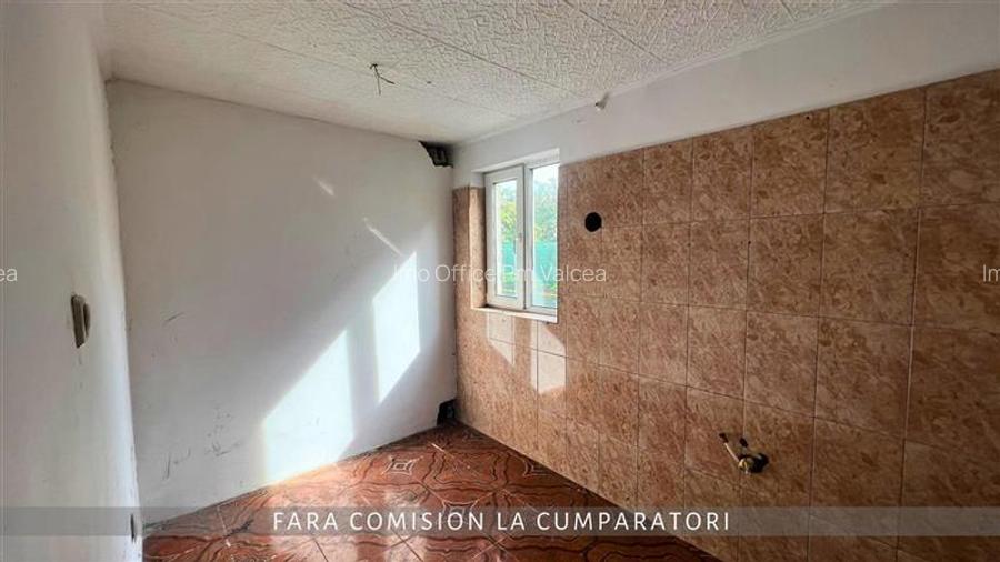 GORANU - CASA CU DESCHIDERE LA DN7 - 5