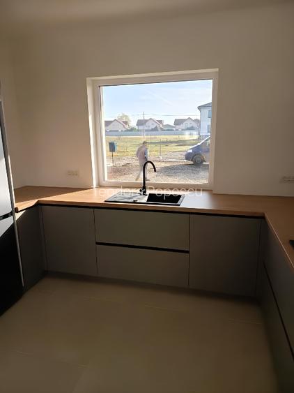 Casa finisata, cartier Beverly Hills, aproape de Oradea si de Baile Felix. - 7