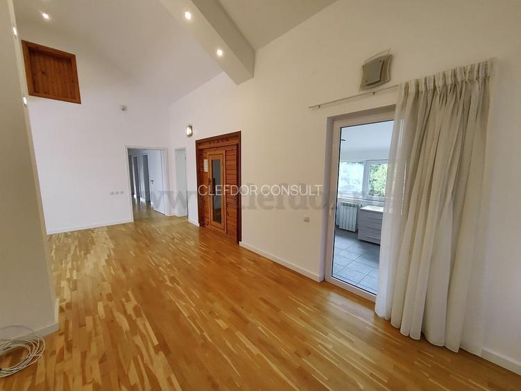 Vilă cu piscina langa British School - 14