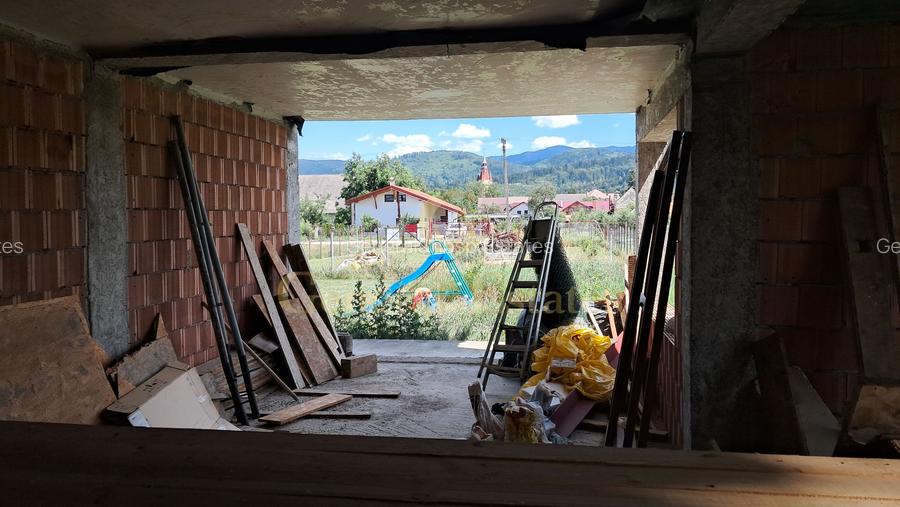 Casa moderna la rosu in Cristian - 15