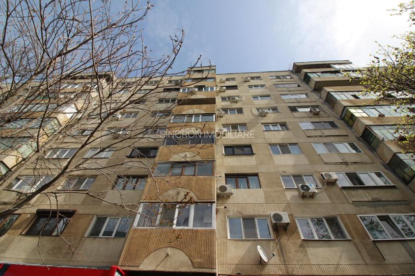 Crângași - Ceahlău, living 31 mp, dormitoare de 14 și 12 mp, centrală proprie - 18