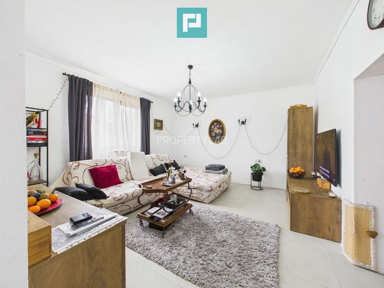 Casă renovată în localitatea Comănești, Arad - 3