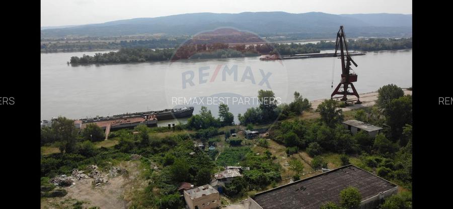 Teren comercial / industrial, de vanzare in zona Portile de Fier 1 - 3