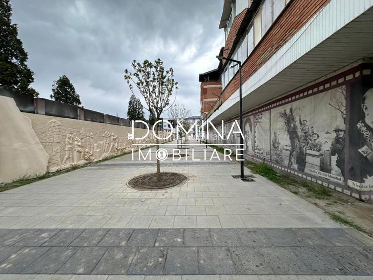 Inchiriere spatiu comercial situat in Rovinari - centrul pietonal - 5