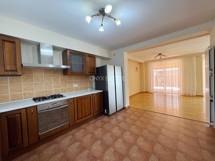 Casa cu curte si garaj dublu// Pipera// semimobilata - 4