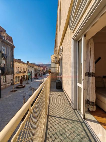 2 camere | decomandat | Pietonala Stefan cel Mare | CENTRU | Policlinica