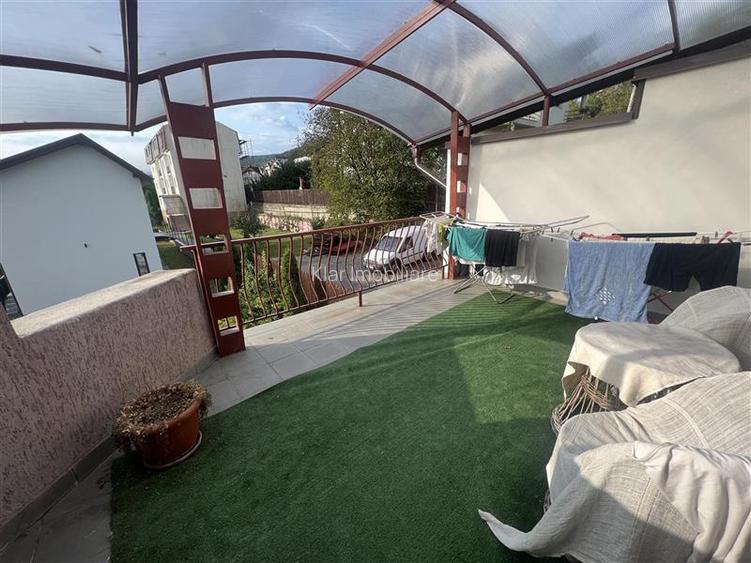 Inchiriere casa la cinci minute de Big pentru clinica salon sau locuit - 16