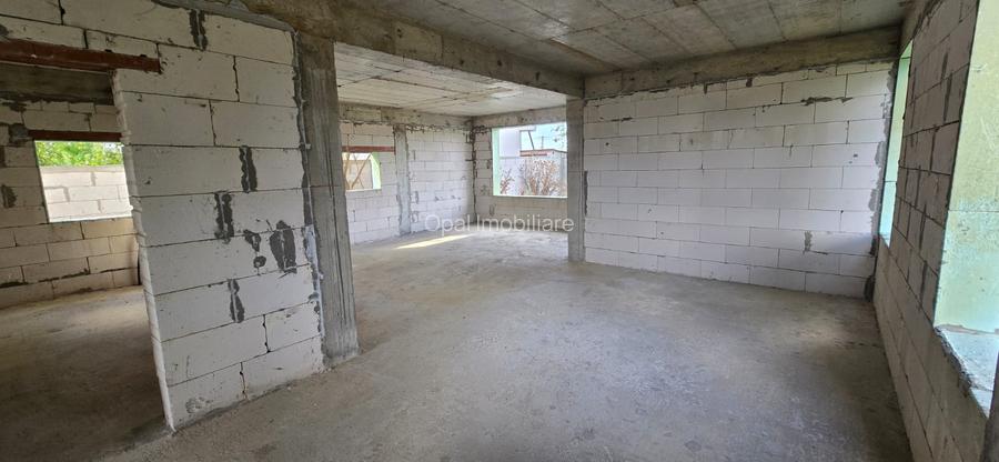 Valu lui Traian - casa P + 1, 6 camere, 336 mp s.u., 450 mp teren - 9