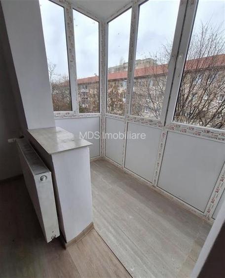 4 camere etaj 3 langa Mall - 8