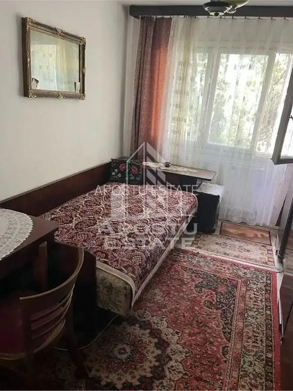 Apartament cu 3 camere, de vanzare, zona Sagului, Timisoara - 2