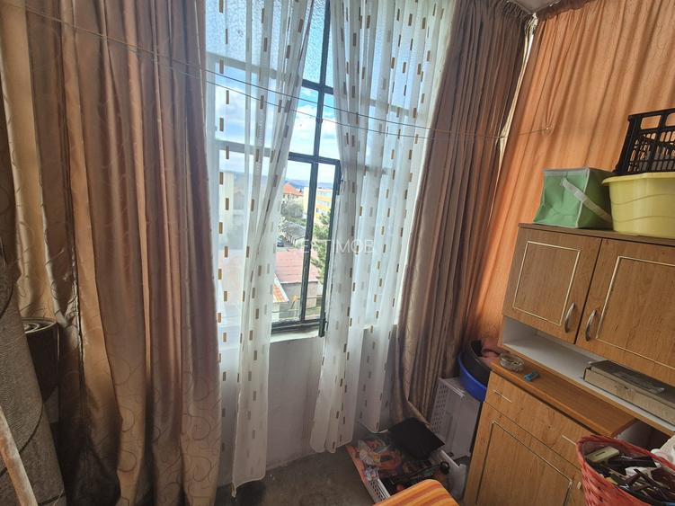 Vanzare apartament 2 camere etajul 3 din 4 Cartierul ISR Rasnov - 11