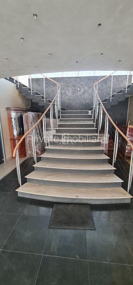 Clădire de Birouri Moderna 930 Mp/Teren 4 362 Mp De Inchiriat, Nazna - 12