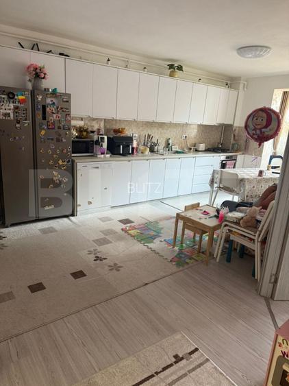 Apartament cu 3 camere, parter inalt, zona Florilor, cu parcare inclusa - 2