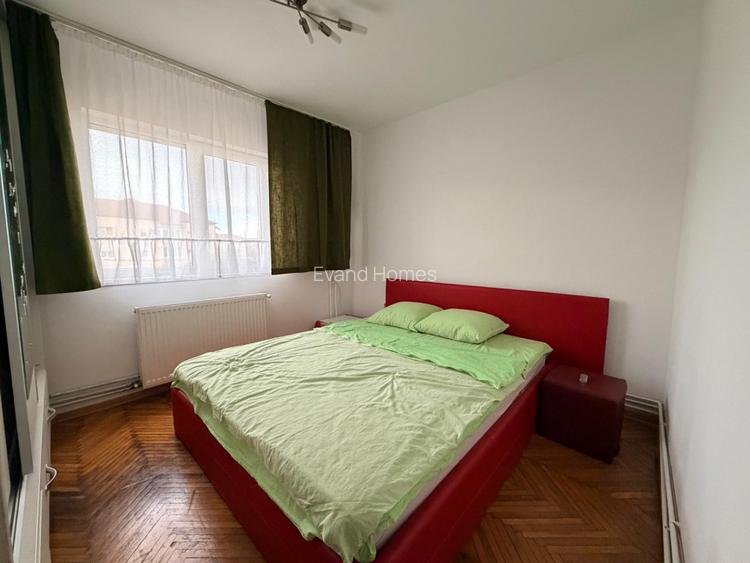 Apartament cu 2 camere - et 3 - zona Calea Sagului - 12