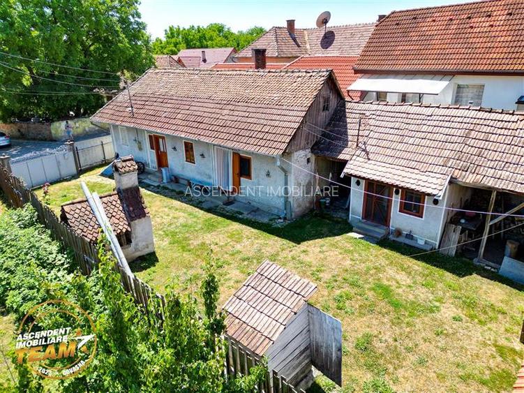 Casa traditionala din lemn, cu sura din piatra, Arcus, Covasna. - 20