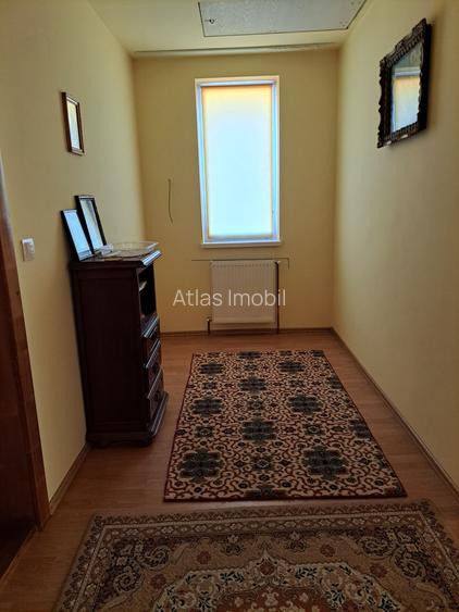 Casa-Vila ultrafinisata in regim D+P+E cu toate utilitatile cu 900 mp,teren - 20