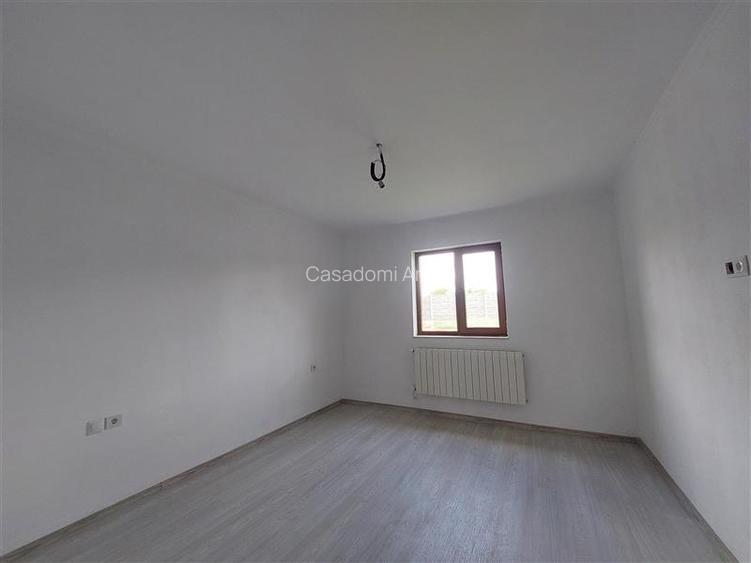 Casa finisata modern in Vinga - 11