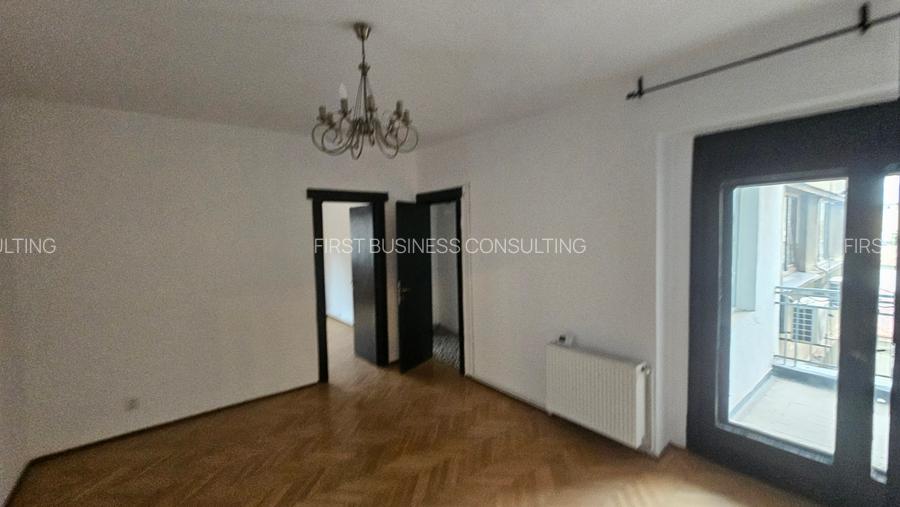 Apartament 4 camere zona P-ta Universitatii, Complet Renovat-Nemobilat - 6
