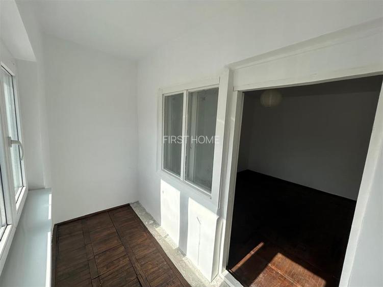 Apartament cu 2 camere de vanzare, etaj 4, zona Sud - 8