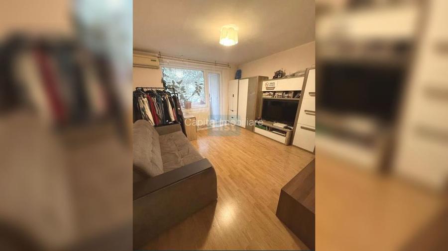 FARA COMISION! Apartament 3 camere, decomandat, etajul 3/4 - 3