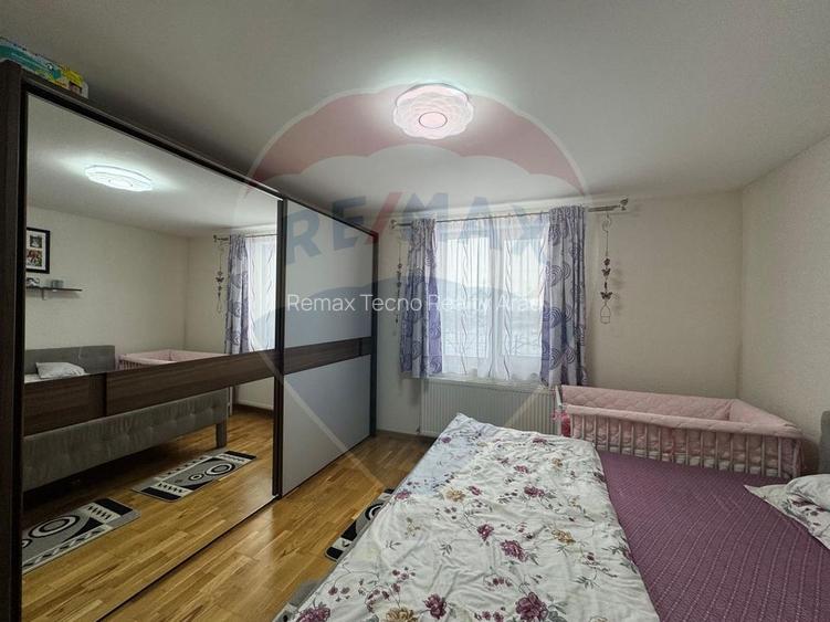 Casă / Vilă cu 4 camere de vânzare în zona Bujac-Arad - 4