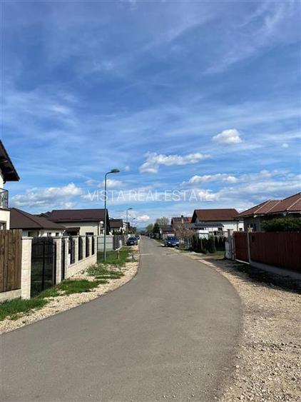 Parcele cu PUZ Stupini, asfalt si utilitati, 501-708mp, Str Cavalului - 4