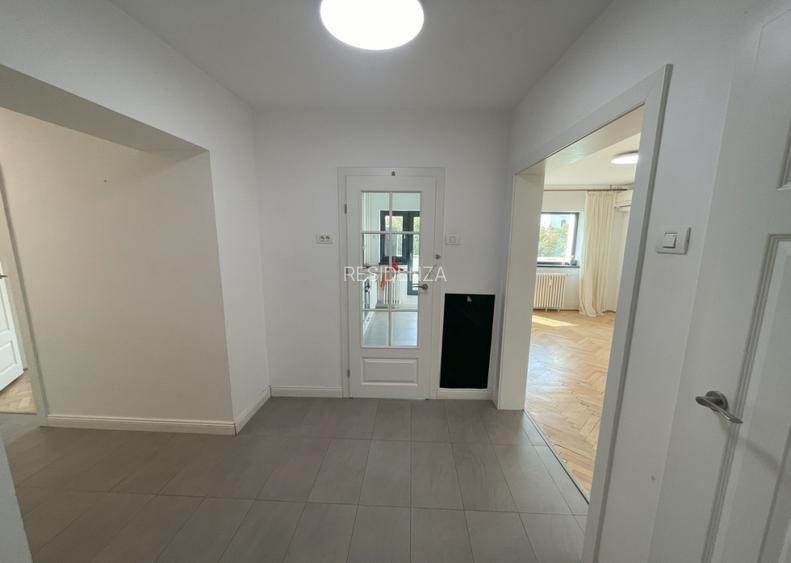 Unirii 3 camere spatioase etaj 4 Spaiul Unirii 12 renovat intregral  - 3