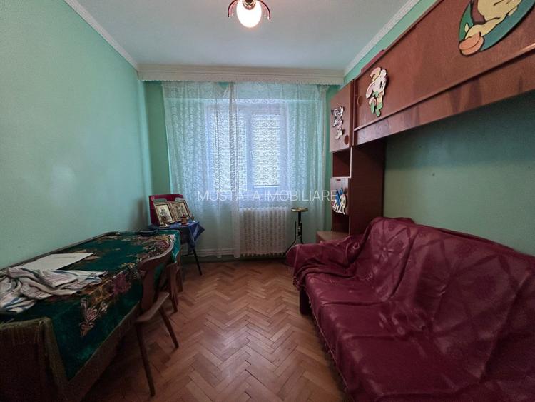 - Apartament 3 camere confort 1 decomandat, Plantelor, etaj 3. - 3