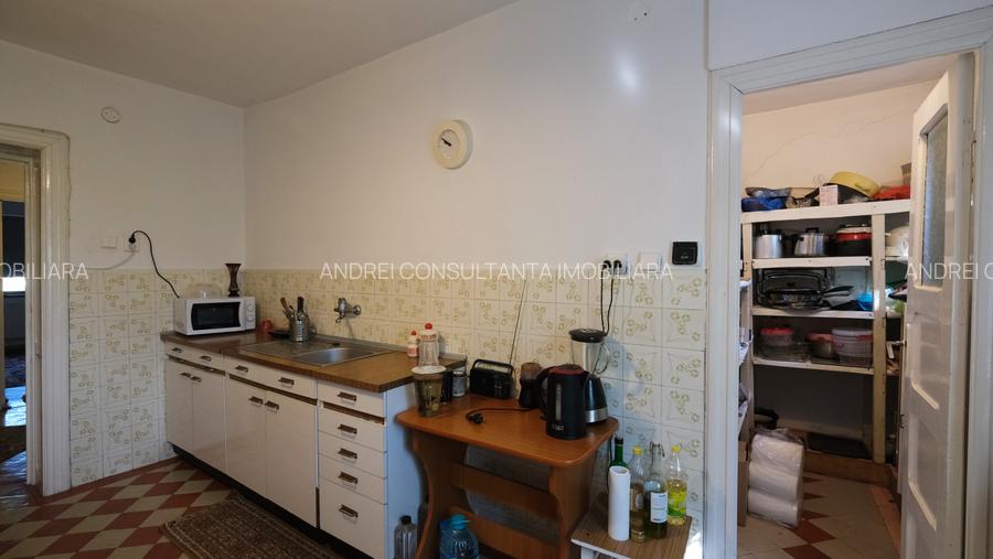 Vanzare casa mare cu etaj si 6200 mp teren intravilan Fieni, judetul Dambovita - 19